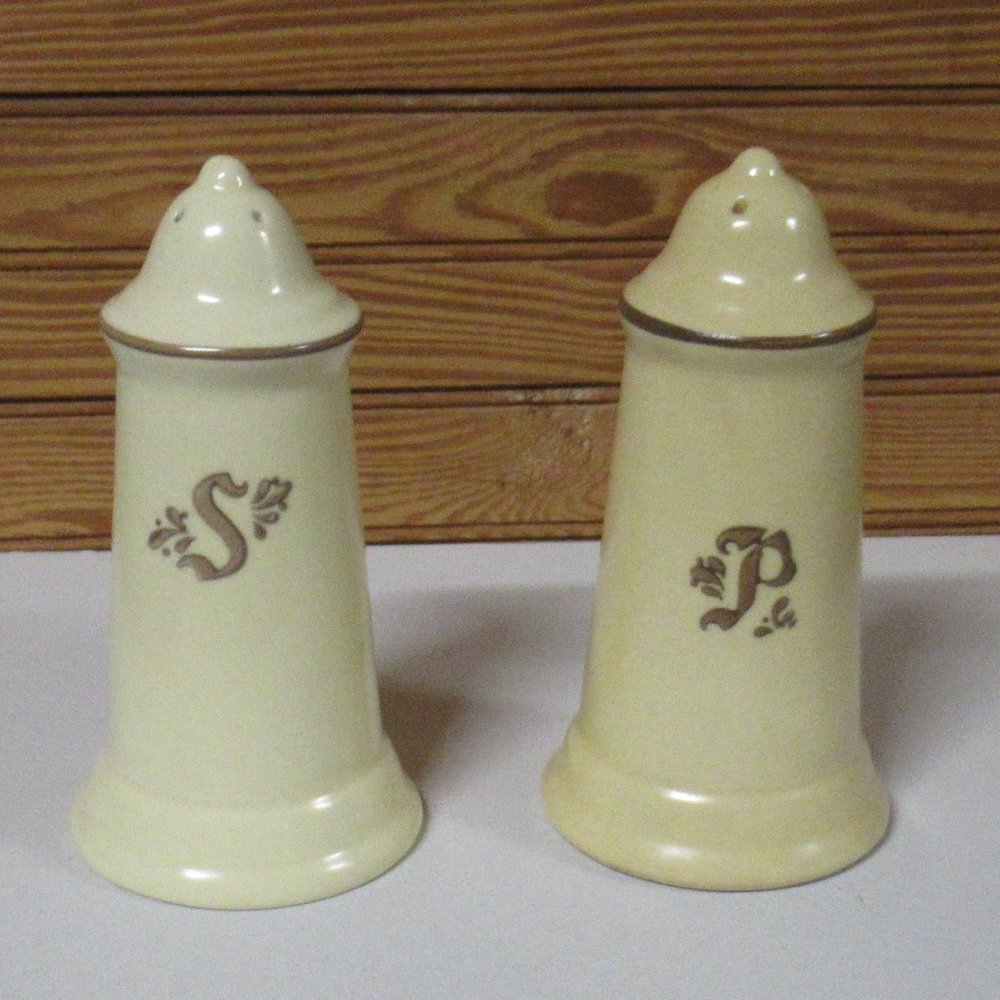 Vintage Pfaltzgraff Village Salt and Pepper Shakers